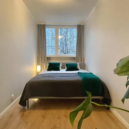 Apartment Przy Atrium, Stacja Metra Rondo Onz