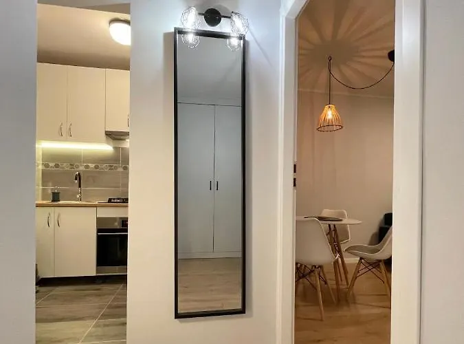 Przy Atrium, Stacja Metra Rondo Onz *