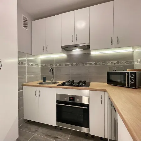 Przy Atrium, Stacja Metra Rondo Onz Βαρσοβία